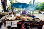 หมูปิ้งสูตรอากง ร้านดังเจ้าเก่าย่านเสาชิงช้า ที่เปิดมานานกว่า 63 ปี!