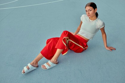 Birkenstock New Shades of Arizona ลวดลายกราฟิกมาผสมผสานสีพาสเทล