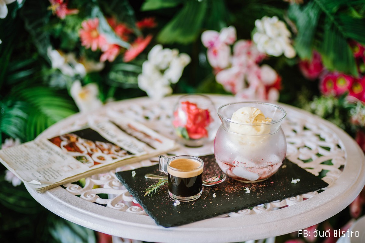 รวม 10 คาเฟ่ ย่านอารีย์ เครื่องดื่มและอาหารอร่อย มุมถ่ายรูปสวยๆ เพียบ