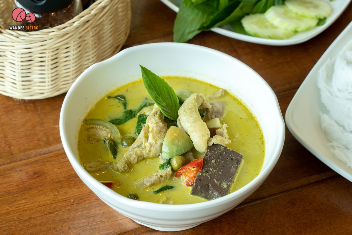 ครัวกรรณิการ์ กรุงเทพ ต้นตำรับเมนูไก่เมืองหัวหิน