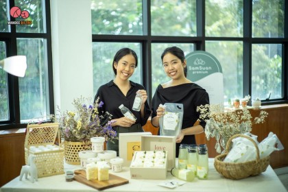 สวรรค์ของคนรักมะพร้าว - สามสวน ฟาร์ม ทุกเมนูใช้มะพร้าวน้ำหอม