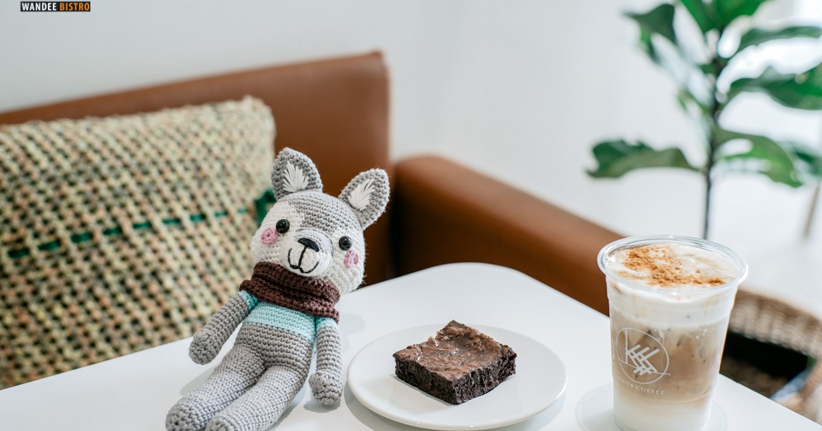 knit.coffee.cafe คาเฟ่ที่เกิดจากความรัก กาแฟ และการถักนิตติ้ง 
