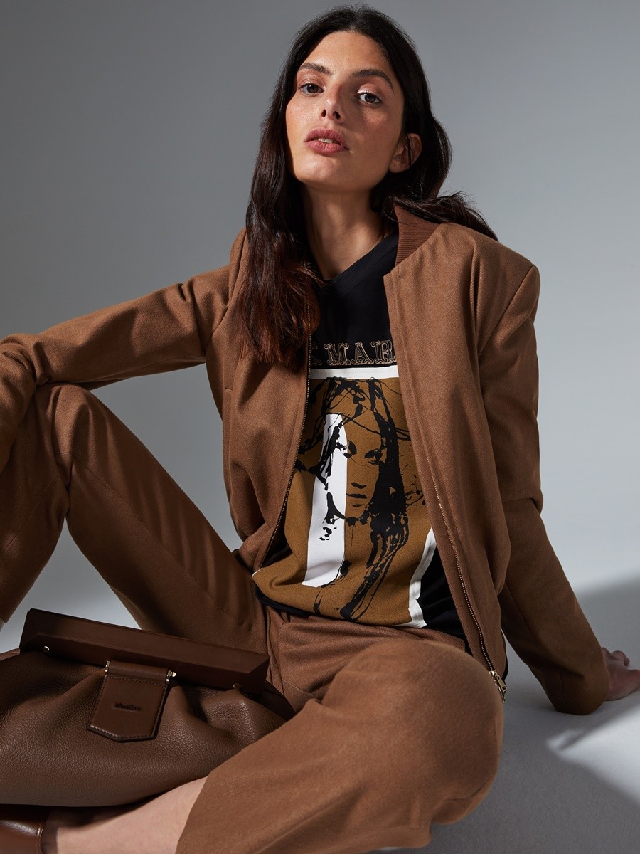 7 ศิลปินร่วมออกแบบ เสื้อยืดรุ่นพิเศษ 7 ลวดลาย ฉลองครบรอบ 70 ปี แบรนด์ แม็กซ์ มาร่า