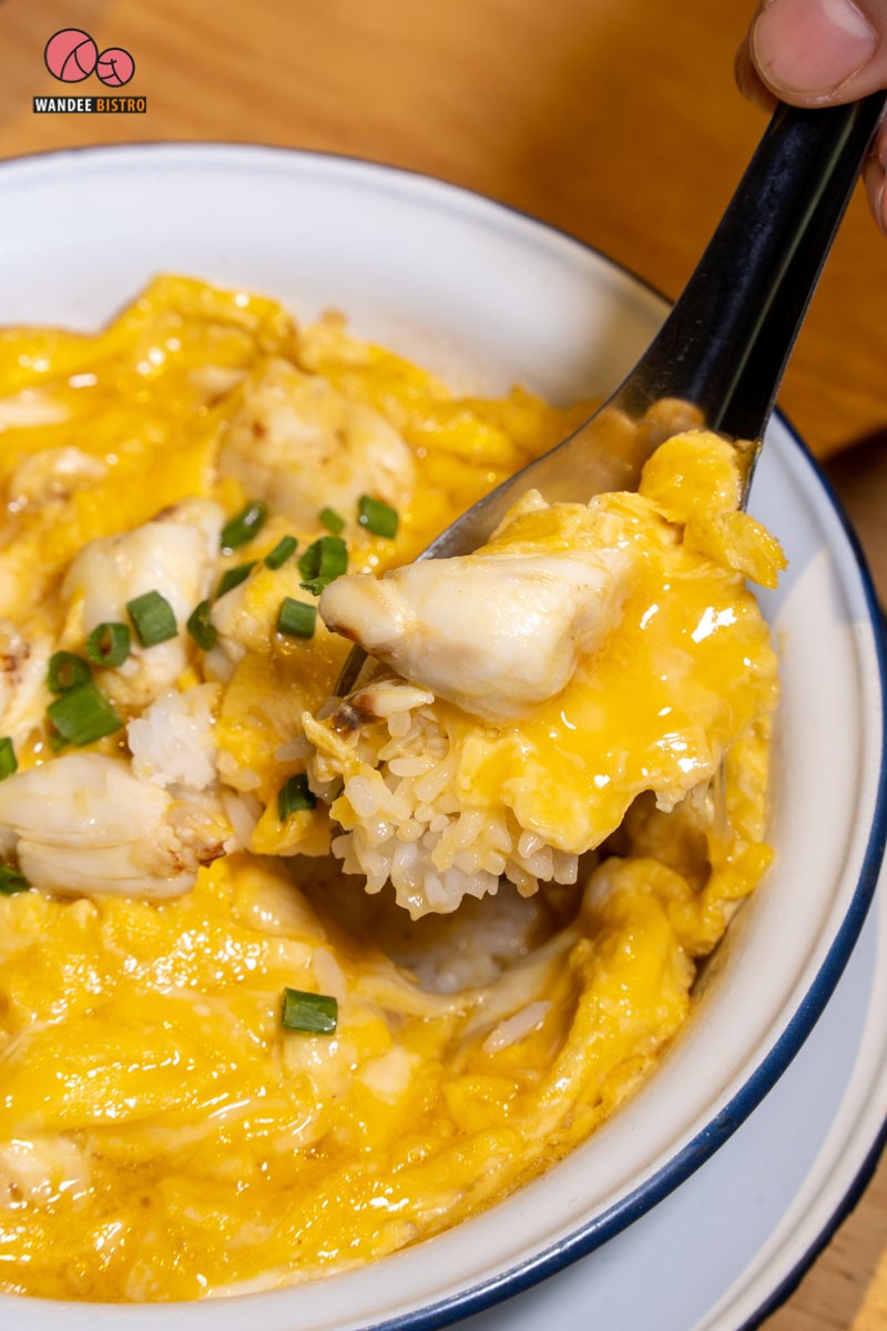 ผัดไทยแม่ทองใบ กุ้งตัวใหญ่สะใจ รสชาติแบบสูตรโบราณ