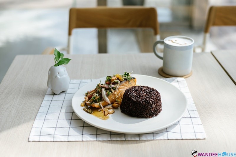 Tanwa The Food Project คาเฟ่สไตล์มินิมอล ย่านบางบัวทอง