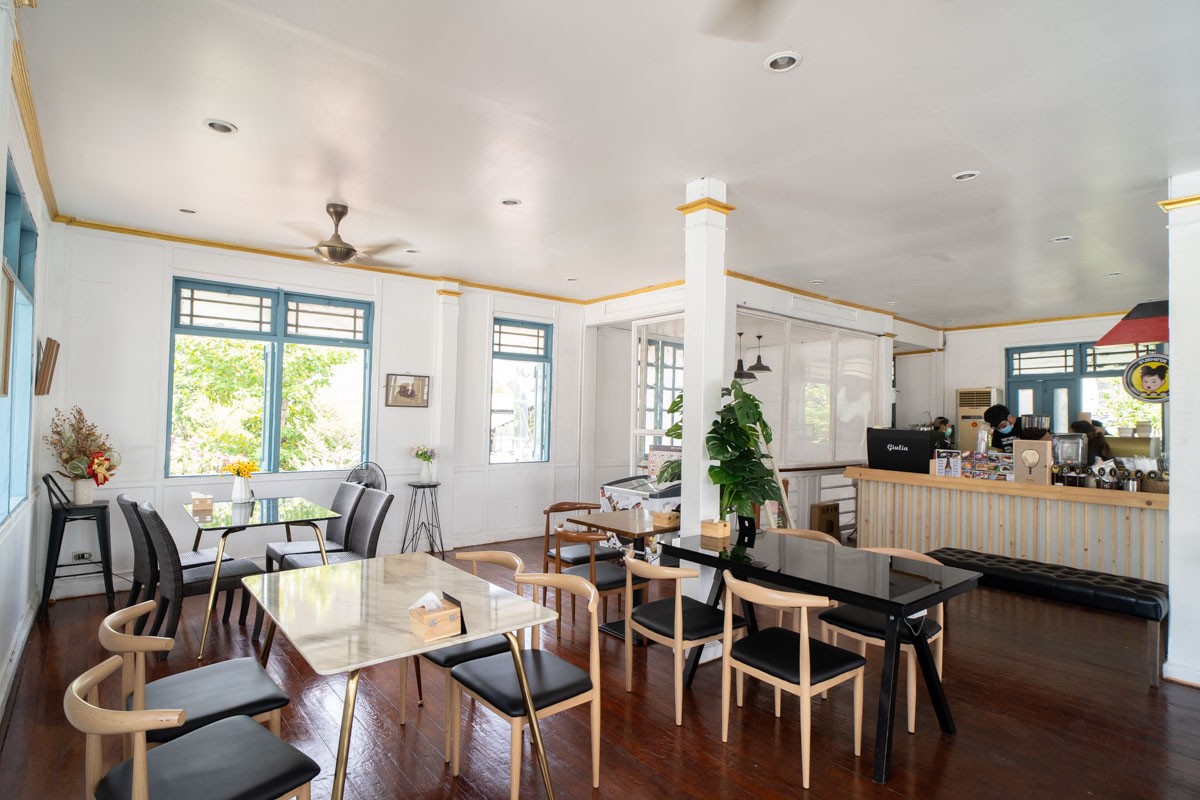 Sushina Cafe คาเฟ่สไตล์ญี่ปุ่น บ้าน 100 ปี วิวแม่น้ำเจ้าพระยา สะพานซังฮี้