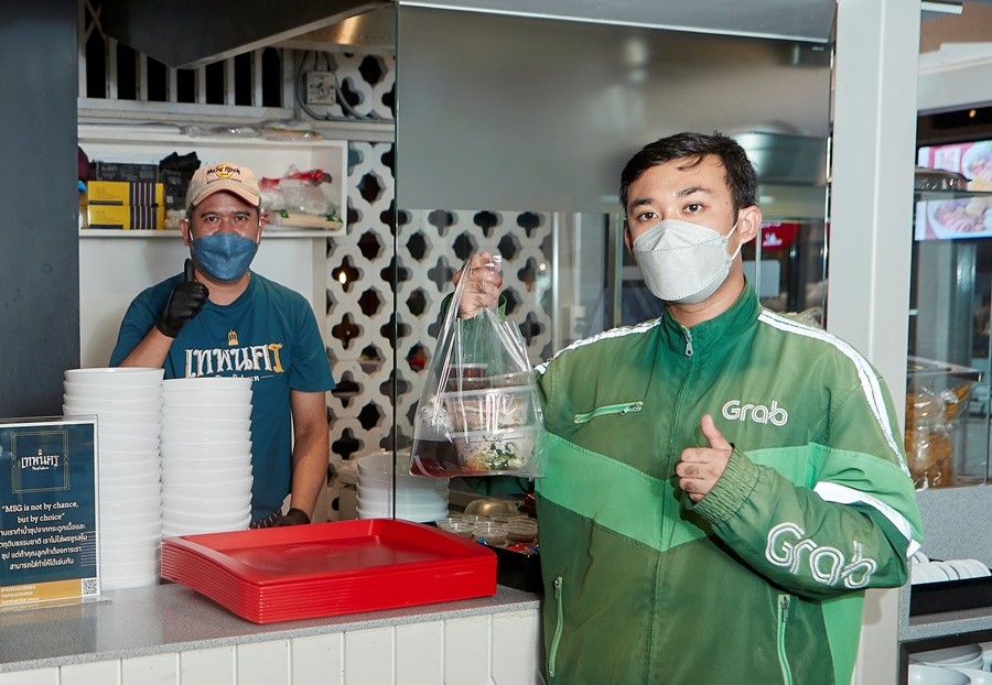 เชฟต้น ธิติฏฐ์ เผยเคล็ดลับพาธุรกิจร้านอาหารให้อยู่รอดด้วยแพลตฟอร์มฟู้ดเดลิเวอรี เชฟต้น ธิติฏฐ์ เผยเคล็ดลับพาธุรกิจร้านอาหารให้อยู่รอดด้วยแพลตฟอร์มฟู้ดเดลิเวอรี