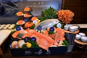 ดื่มด่ำกับรสชาติสดใหม่ของฟยอร์ดเทราต์จากนอร์เวย์ ที่ห้องอาหารโกจิ คิทเช่น + บาร์