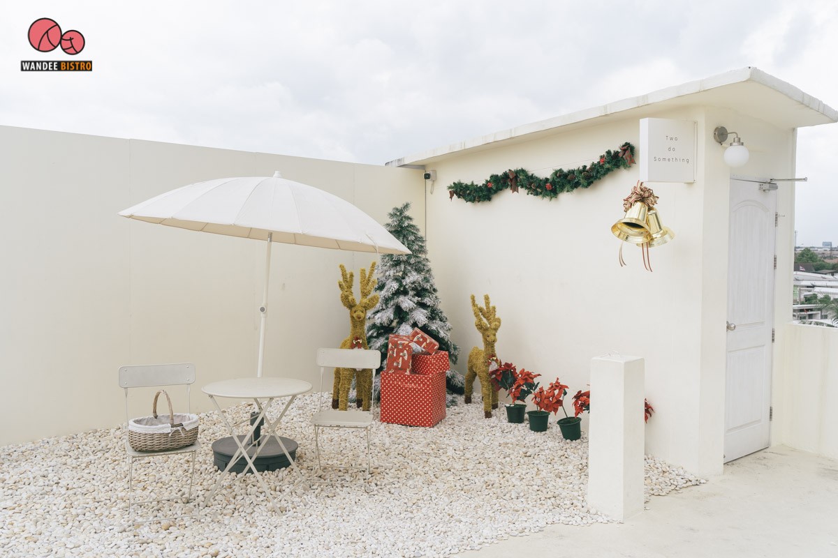 ต้องไปถ่ายรูปเช็คอิน! Two do Something คาเฟ่สไตล์เกาหลี ธีมคริสมาสต์ น่ารักหนักมาก