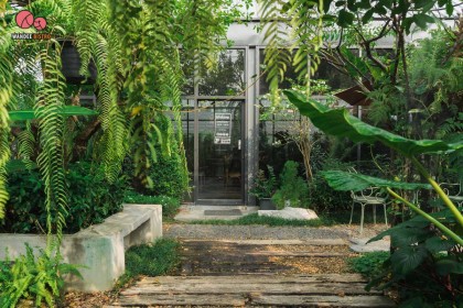Prince Republic Cafe Hidden in the Forest คาเฟ่เรือนกระจกเท่ๆ ร่มรื่น เย็นสบาย