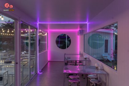 Pluto หมูทะ ร้านปิ้งย่างมีดนตรีสด บรรยากาศโดนใจวัยรุ่น จอยๆ เพลินๆ