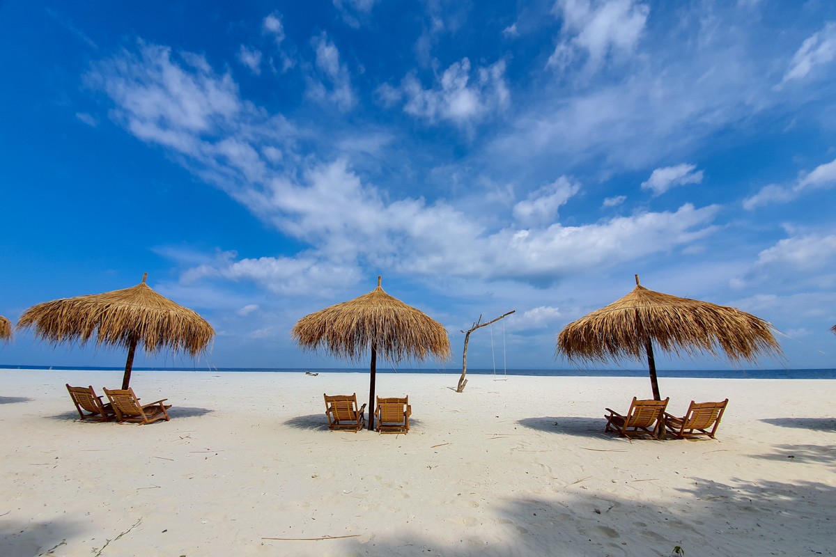 เกาะซาลิ (Sali Island)​ มัลดีฟส์แห่งทะเลพม่า ไปสะบัดผ้าถ่ายรูปกัน