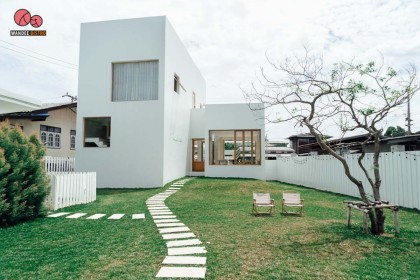 T Touch Cafe คาเฟ่สไตล์มินิมอล ชิลๆ ริมคลอง