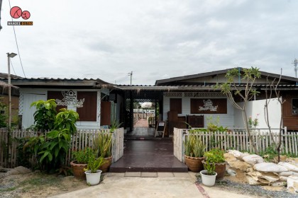 ริมคลอง สตอรี่ คาเฟ่และร้านอาหาร ริมคลองบางกอกน้อย มีเรือให้พายฟรี