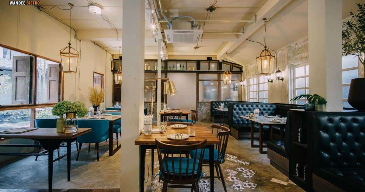 The Yard Restaurant ร้านอาหารสไตล์อีสเอเชีย-ยุโรป ในบ้านหลังใหญ่ที่สวยงามคลาสสิค The Yard Restaurant ร้านอาหารสไตล์อีสเอเชีย-ยุโรป ในบ้านหลังใหญ่ที่สวยงามคลาสสิค