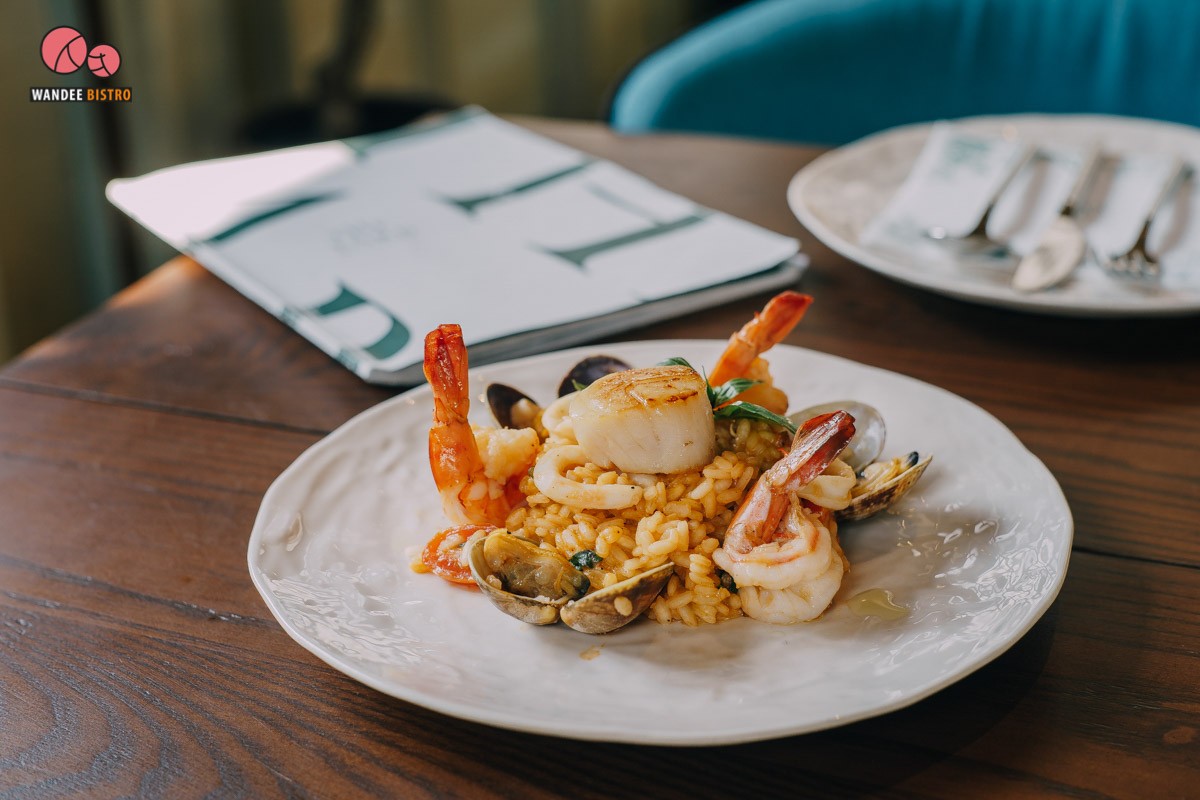 The Yard Restaurant ร้านอาหารสไตล์อีสเอเชีย-ยุโรป ในบ้านหลังใหญ่ที่สวยงามคลาสสิค The Yard Restaurant ร้านอาหารสไตล์อีสเอเชีย-ยุโรป ในบ้านหลังใหญ่ที่สวยงามคลาสสิค