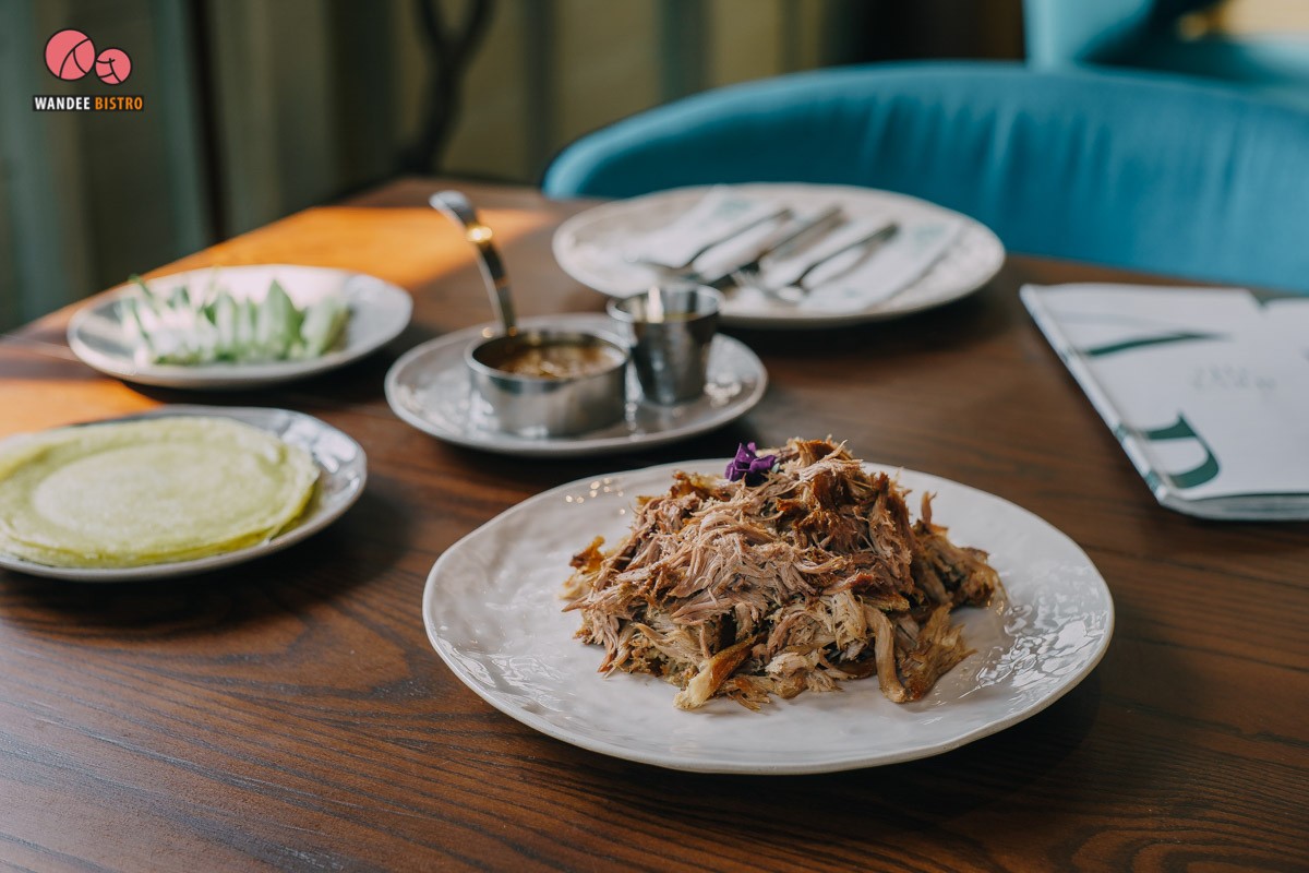 The Yard Restaurant ร้านอาหารสไตล์อีสเอเชีย-ยุโรป ในบ้านหลังใหญ่ที่สวยงามคลาสสิค The Yard Restaurant ร้านอาหารสไตล์อีสเอเชีย-ยุโรป ในบ้านหลังใหญ่ที่สวยงามคลาสสิค