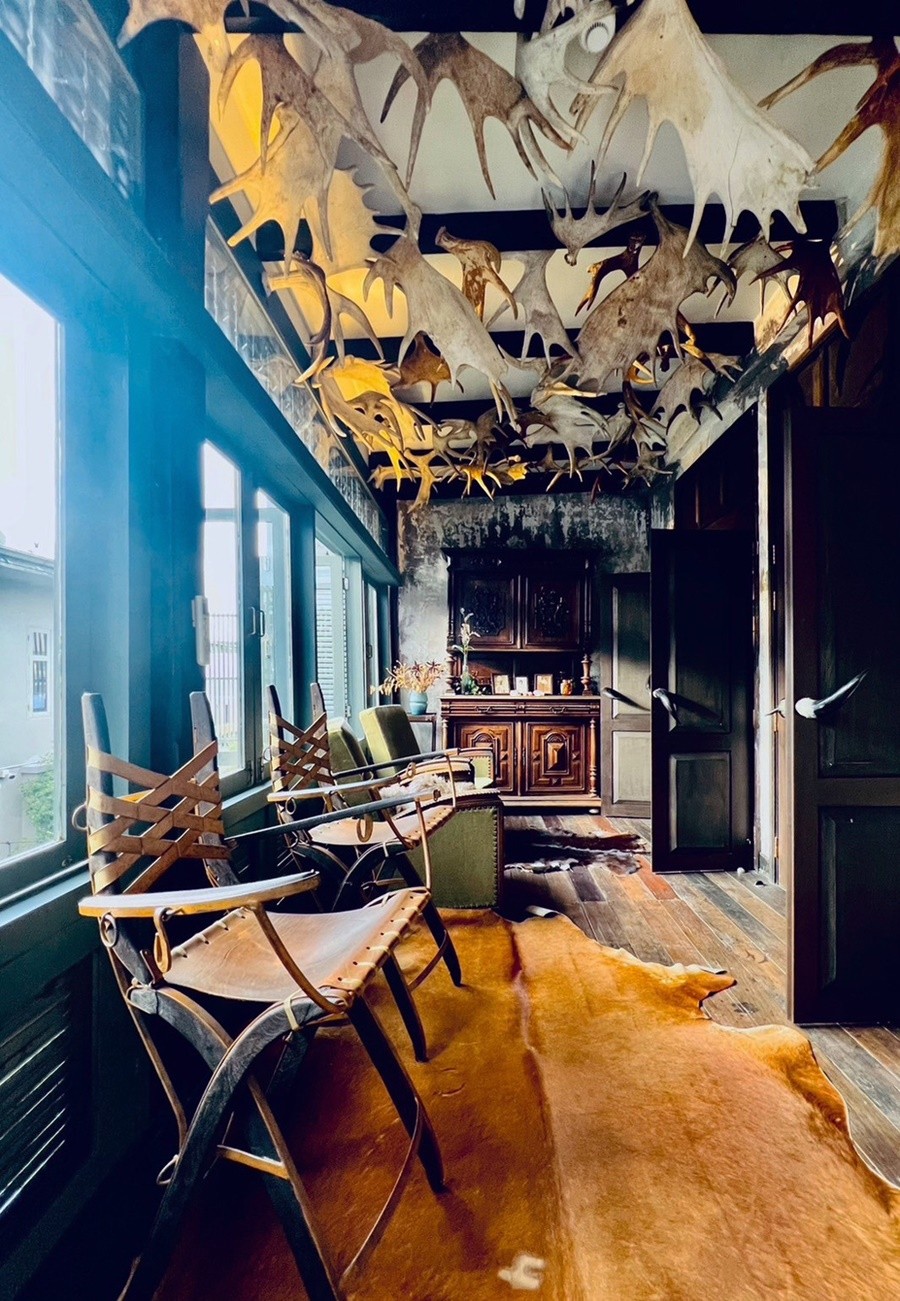 “บ้านตึกดิน” แลนด์มาร์กใหม่บนถนนดินสอ มีครบโรงแรม ร้านอาหาร แจซบาร์ คาเฟ่