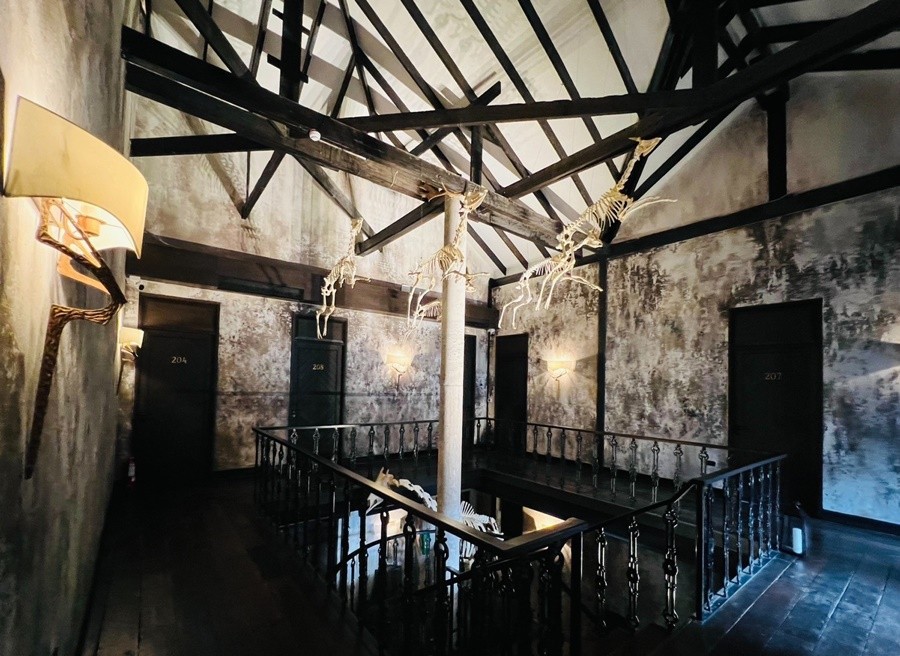 “บ้านตึกดิน” แลนด์มาร์กใหม่บนถนนดินสอ มีครบโรงแรม ร้านอาหาร แจซบาร์ คาเฟ่