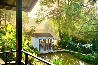 เนินแจ่มใส เชียงใหม่ คาเฟ่ ร้านอาหาร และบ้านพัก ท่ามกลางธรรมชาติที่สวยงามและสงบ