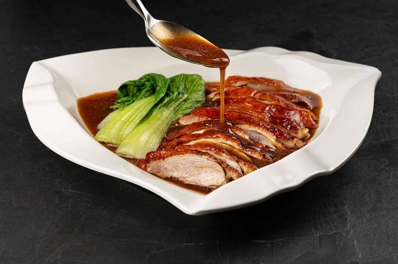 MK Restaurants x Chef Man ความอร่อยเหนือระดับ 5 เมนูพิเศษ รังสรรค์ “เป็ดย่างซิกเนเจอร์จาก MK” ผสาน “ซอสเป๋าฮื้อ” ชั้นเลิศ