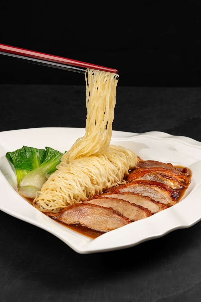 MK Restaurants x Chef Man ความอร่อยเหนือระดับ 5 เมนูพิเศษ รังสรรค์ “เป็ดย่างซิกเนเจอร์จาก MK” ผสาน “ซอสเป๋าฮื้อ” ชั้นเลิศ