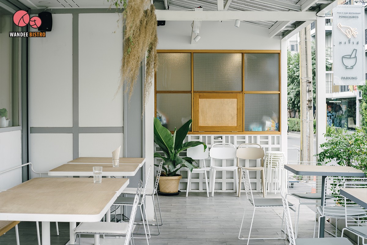 ร้านผงชูรส ที่ไม่ใส่ผงชูรส อาหารอีสานรสนัวสุดคลีน ถูกใจคนเมือง ซอยสีลม 3