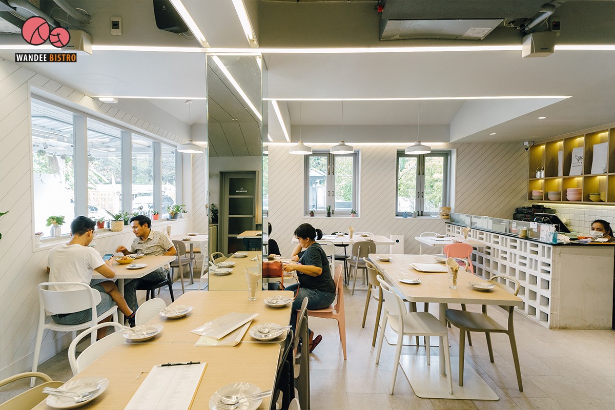 ร้านผงชูรส ที่ไม่ใส่ผงชูรส อาหารอีสานรสนัวสุดคลีน ถูกใจคนเมือง ซอยสีลม 3