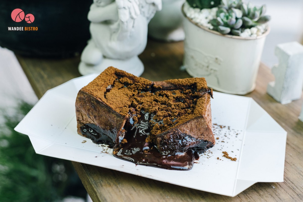 Magma Family ปังไส้ทะลักออกใหม่ ที่ X-cuzine