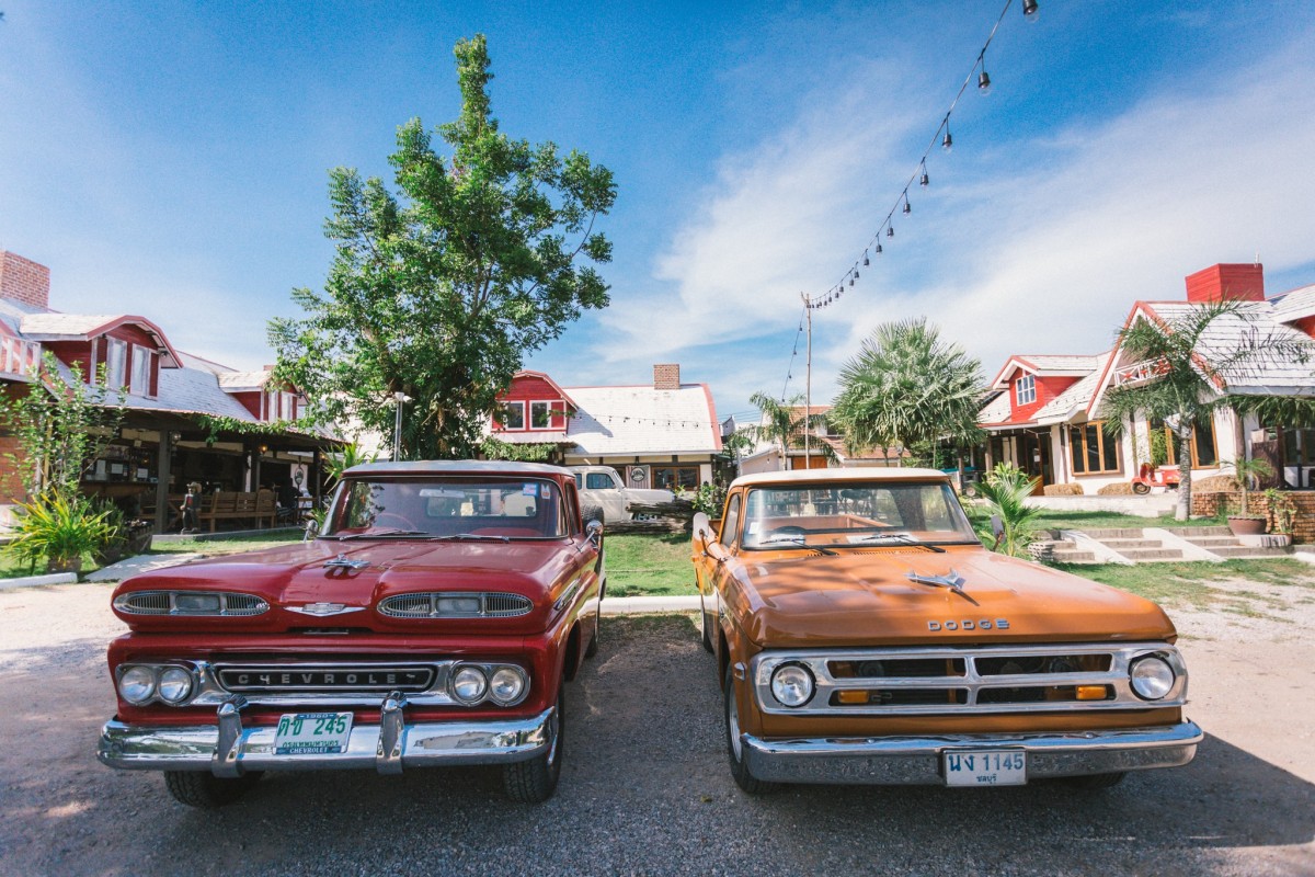 60s Town (ซิกตี้ทาวน์) สัมผัสความเก๋ายุคหกศูนย์ - หัวหิน