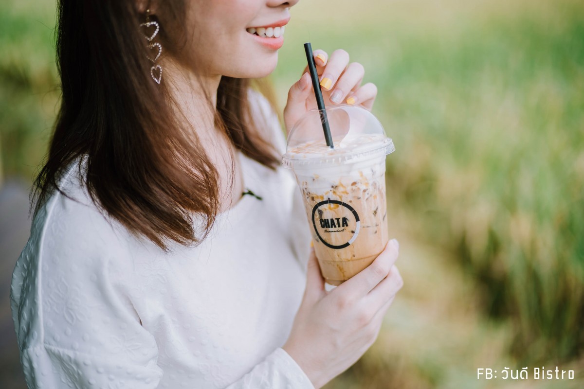 ChataThammachart (ชะตาธรรมชาติ) จิบน้ำพร้อมอาหารรสชาติดี ท่ามกลางทุ่งนาเขียวขจี นครปฐม