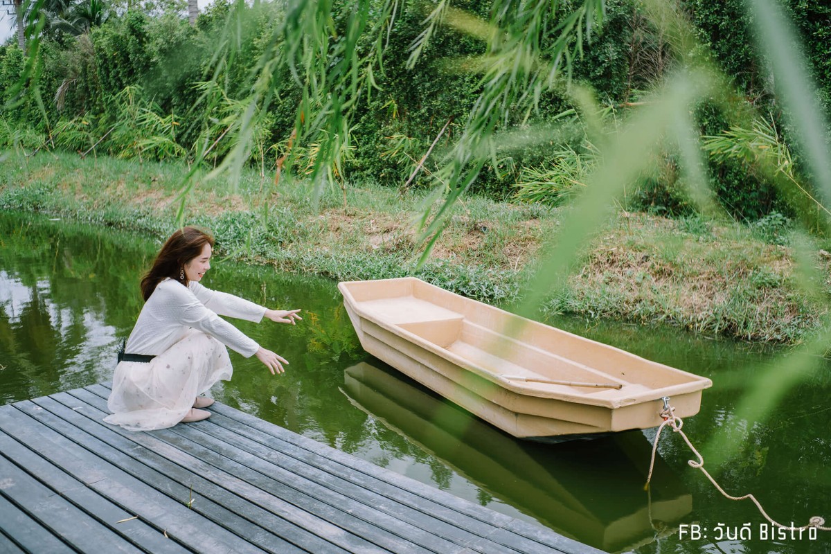 ChataThammachart (ชะตาธรรมชาติ) จิบน้ำพร้อมอาหารรสชาติดี ท่ามกลางทุ่งนาเขียวขจี นครปฐม