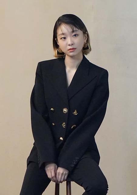 แฟชั่นสไตล์ คิมดามี itaewon class สาวหมวยสุดมั่นกับผมสั้น Dip Dye Hair มาแต่งตามกันเถอะ! แฟชั่นสไตล์ คิมดามี itaewon class สาวหมวยสุดมั่นกับผมสั้น Dip Dye Hair มาแต่งตามกันเถอะ!