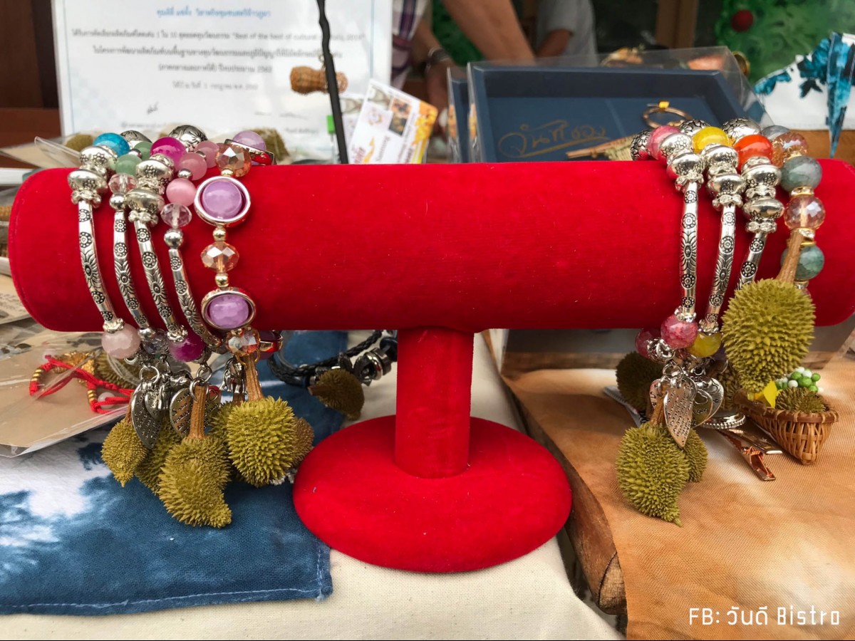 ทุเรียน ก็เป็นเครื่องประดับได้ ! accessory เก๋ๆ ไม่เหมือนใคร