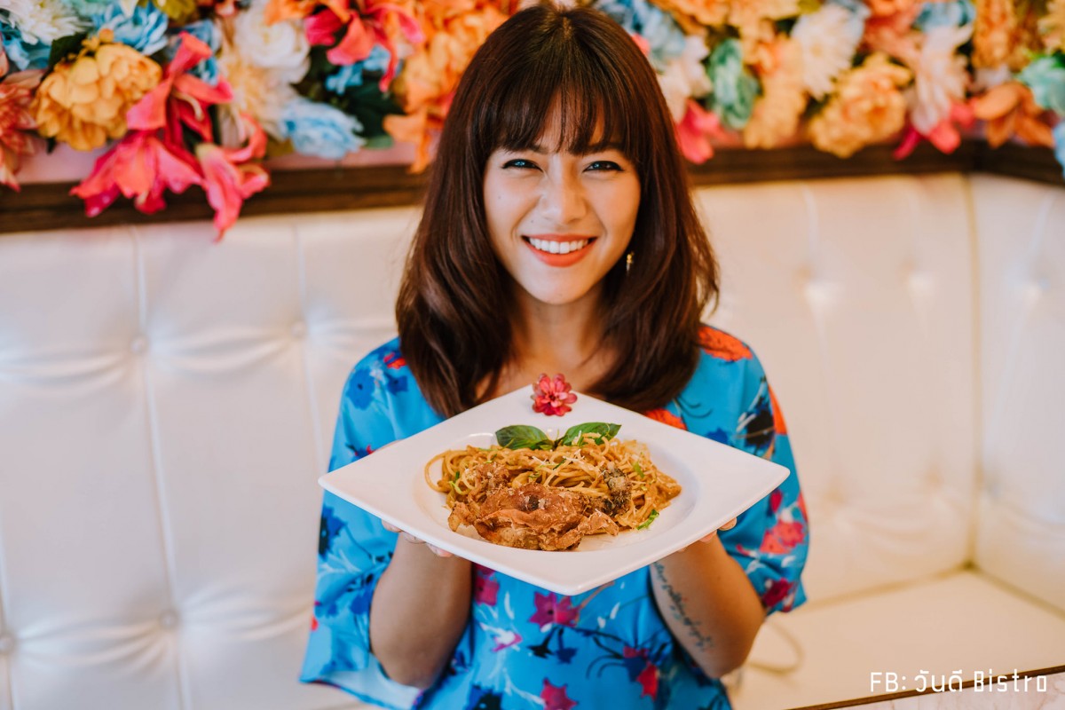 Maison d Olivia คาเฟ่สไตล์ยุโรป โอบล้อมด้วยหมู่ดอกไม้งาม ย่านอารีย์