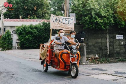 The Yard Grocery - รถพุ่มพวงตลาดเคลื่อนที่ ในชุมชนอารีย์