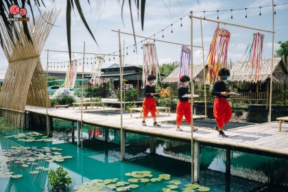 รจนา คาเฟ่ ร้านอาหารกลางทุ่งนา วิวหลักล้านย่านบางบัวทอง - Rojjana Cafe restaurant