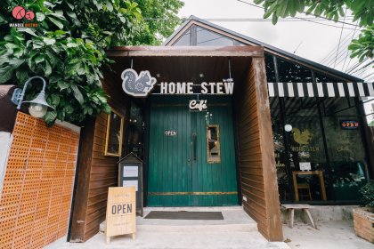 Home Stew Cafe บ้านที่มีสตูอยู่ในพื้นที่สีเขียว