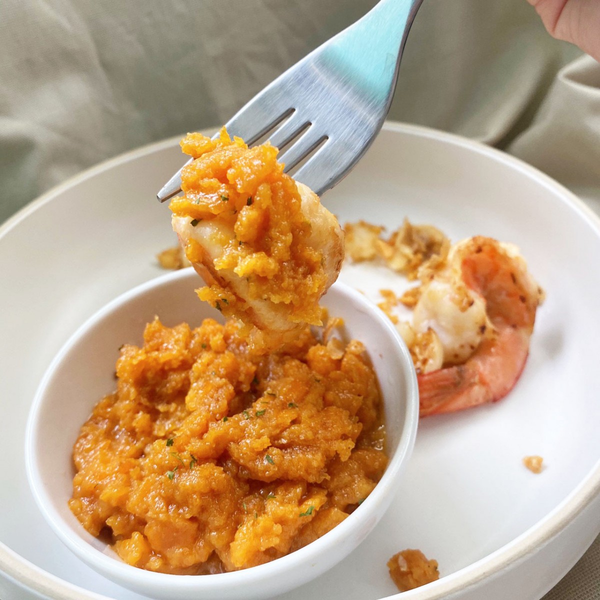 กุ้งทอดกระเทียม ซอสไข่เค็ม อร่อยนัว มือใหม่ก็หัดทำได้