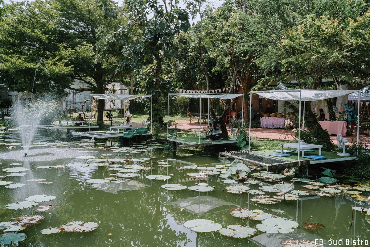 ก๋วยเตี๋ยวต้มยำไผ่ยักษ์ หลงรักบรรยากาศริมน้ำ พร้อมเติมความหวานกับนลินคาเฟ่