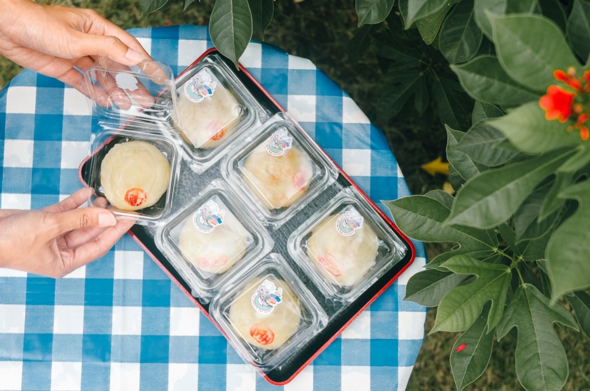 ขนมเปี๊ยะขั้นเทพ ยอดขายทะลุ 1000 กล่องต่อวัน