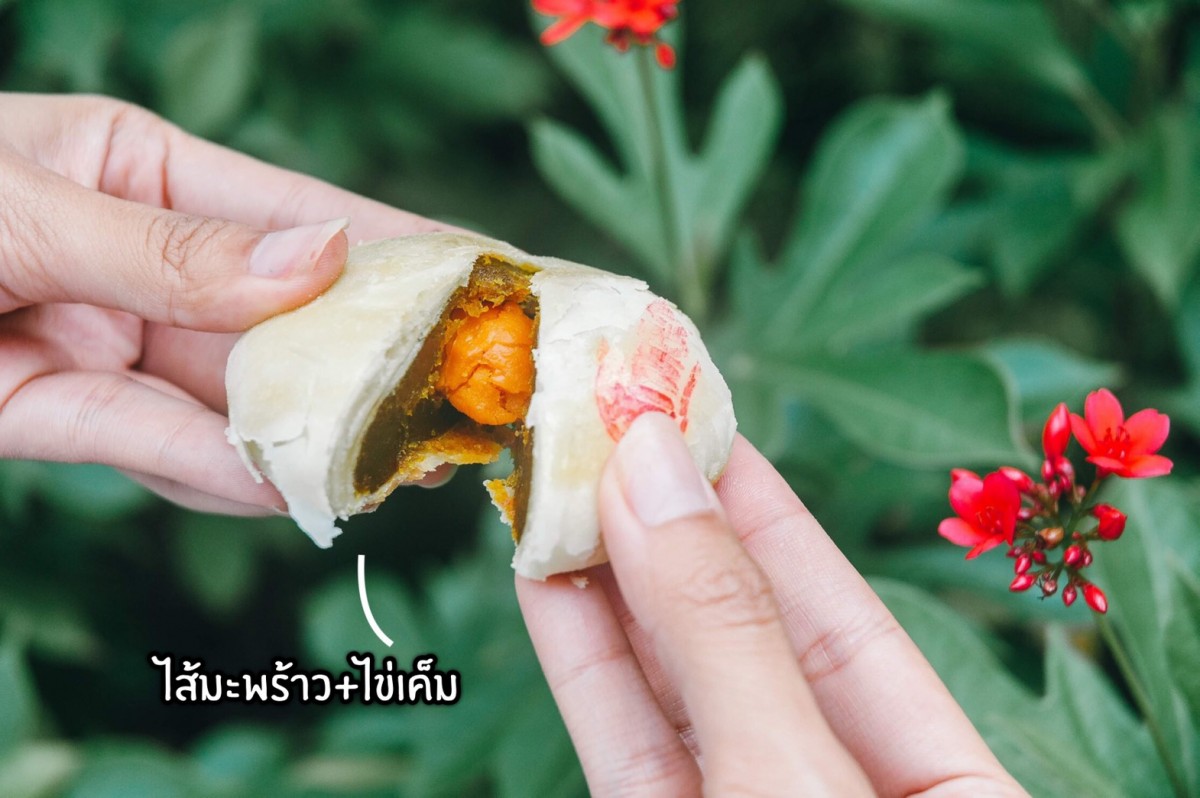 ขนมเปี๊ยะขั้นเทพ ยอดขายทะลุ 1000 กล่องต่อวัน