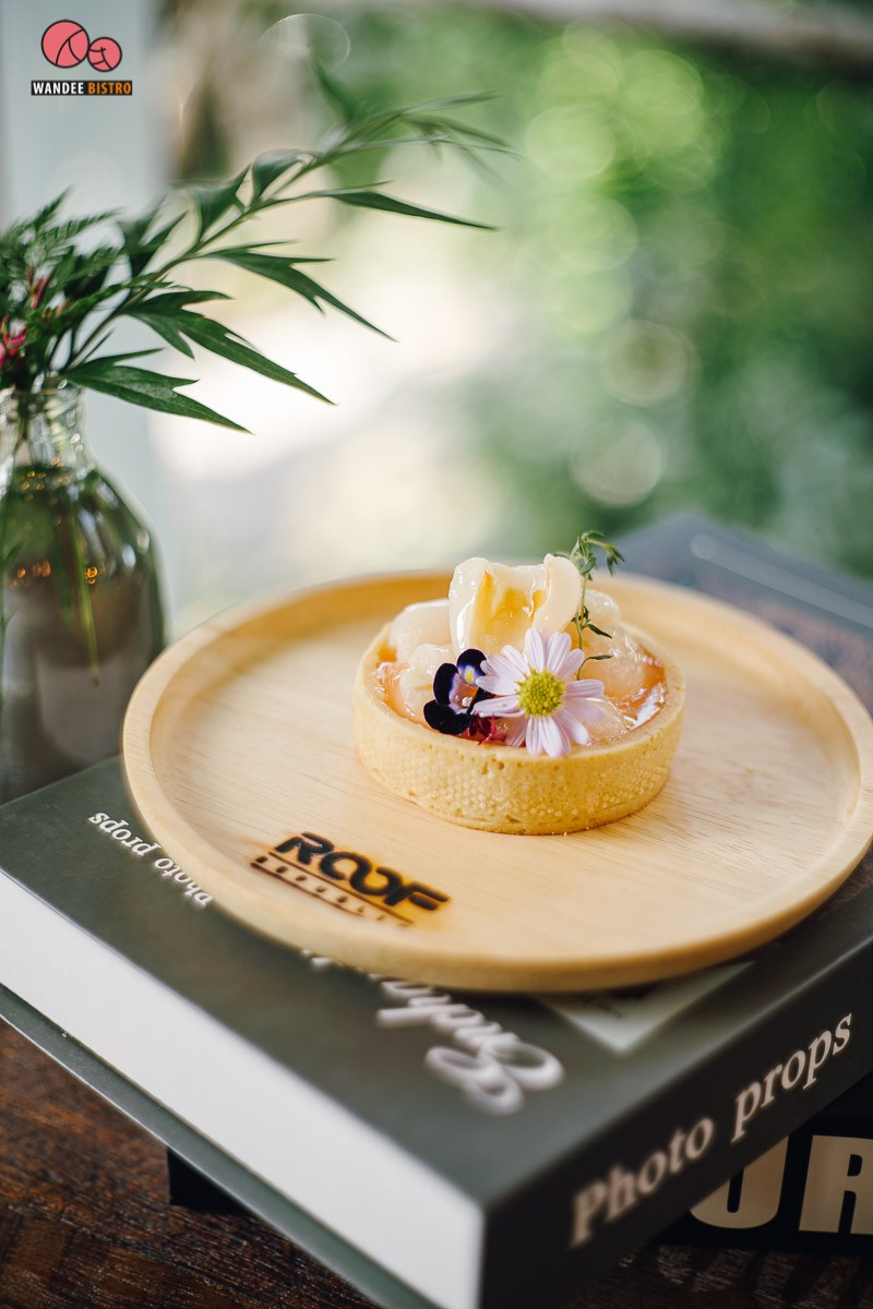 Roof Republic คาเฟ่สไตล์โรงนาอังกฤษท่ามกลางสวนสวย