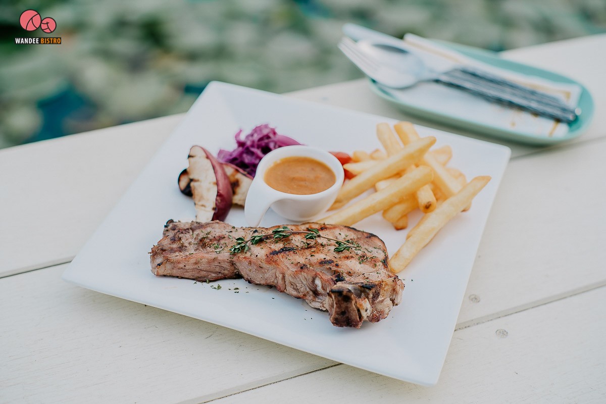 Lily Garden ลิลลี่ การ์เด้น ลำพญา คาเฟ่น่ารักที่คนเลิฟดอกไม้เมืองหนาวต้องฟิน