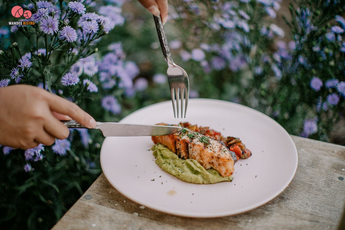 Lily Garden ลิลลี่ การ์เด้น ลำพญา คาเฟ่น่ารักที่คนเลิฟดอกไม้เมืองหนาวต้องฟิน