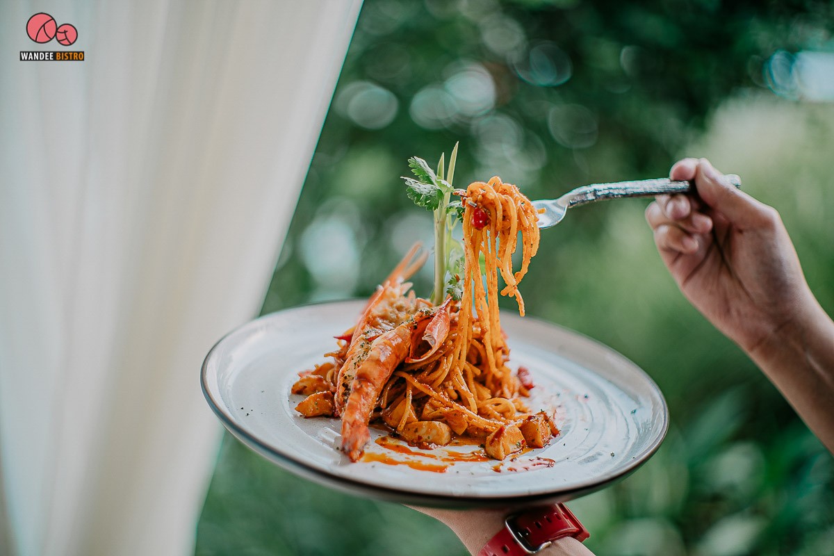 Lily Garden ลิลลี่ การ์เด้น ลำพญา คาเฟ่น่ารักที่คนเลิฟดอกไม้เมืองหนาวต้องฟิน