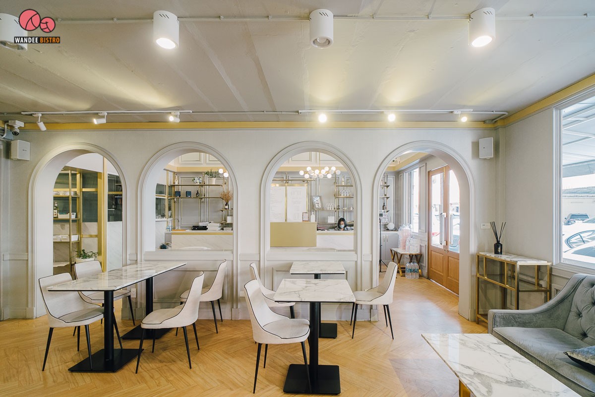 Cafe Praline อาณาจักรของขนม ครัวซองท์