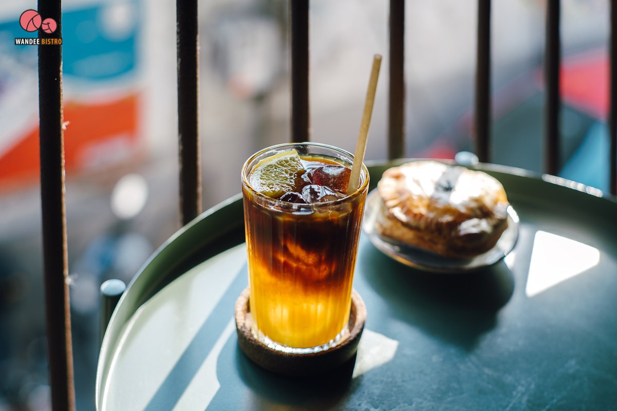 Mother Roaster บาริสต้าวัยเก๋ากับร้านกาแฟสุดคลาสสิค ย่านตลาดน้อย