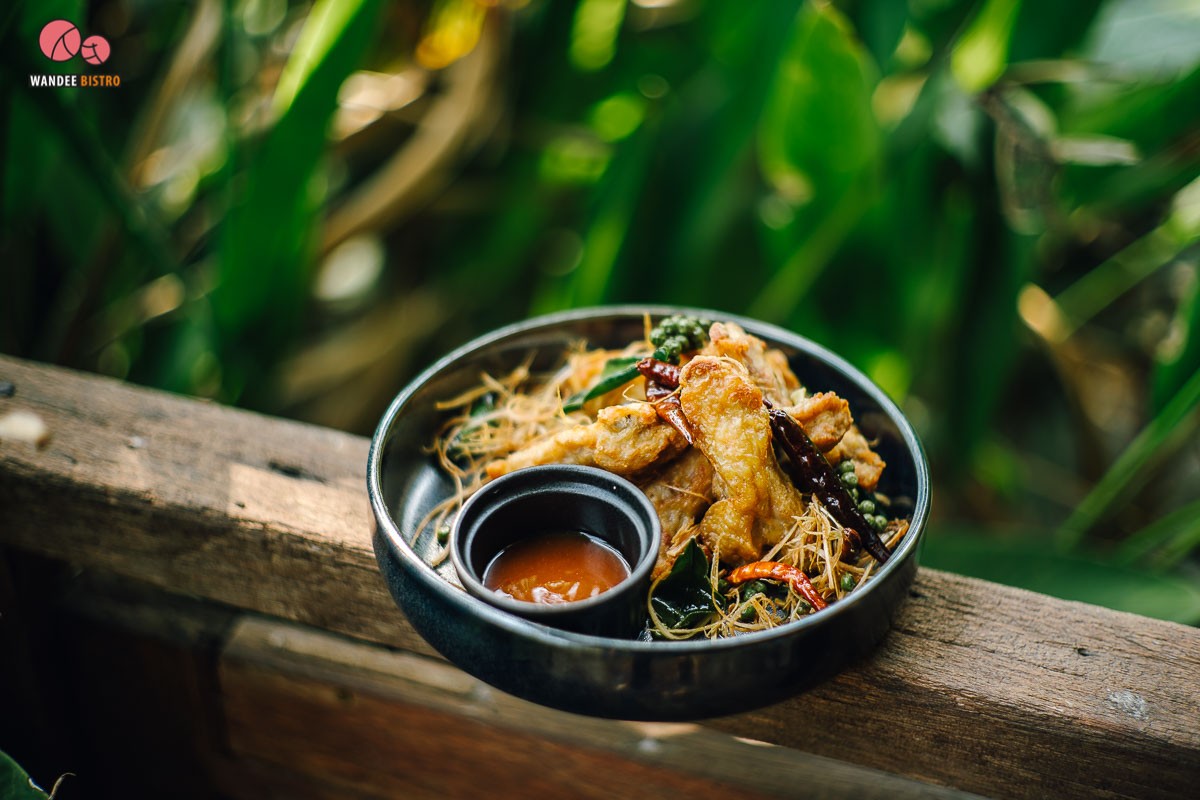 CABIN 4 Restaurant & Cafe ร้านสไตล์บ้านไม้หลังใหญ่ ร่มรื่น ผ่อนคลาย เงียบสงบ