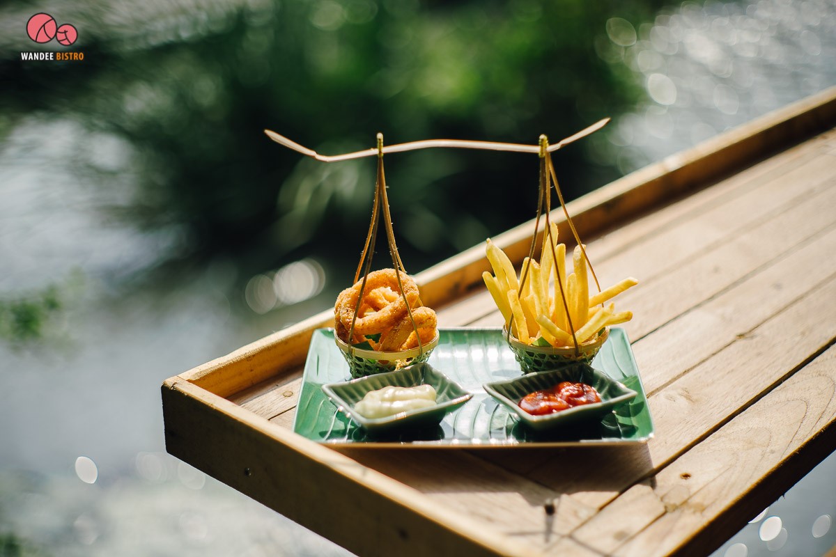 CABIN 4 Restaurant & Cafe ร้านสไตล์บ้านไม้หลังใหญ่ ร่มรื่น ผ่อนคลาย เงียบสงบ